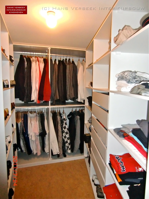 Walk-in closet op maat foto klant met dank.jpg